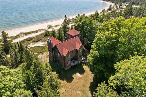 29320 Betsy Smith, Beaver Island, MI 49782