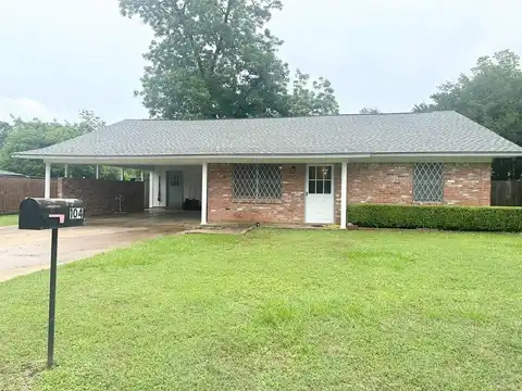 104 Lakeway Drive, Crockett, TX 75835