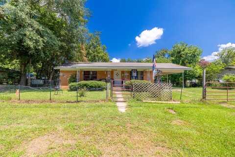 860 Spruce Ave., Cushing, TX 75760