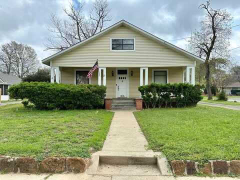 406 North 7th Street, Crockett, TX 75835