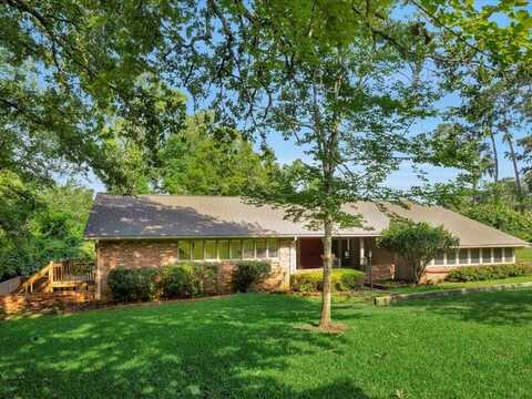 3501 Colonial Drive, Nacogdoches, TX 75965