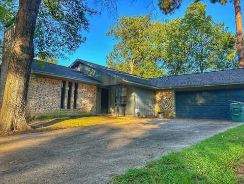 308 Robinhood Dr, Nacogdoches, TX 75961