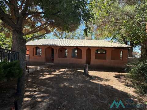 2103 Ross Street, Carlsbad, NM 88220