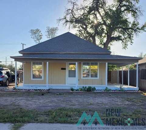 307 S Alameda Street, Carlsbad, NM 88220