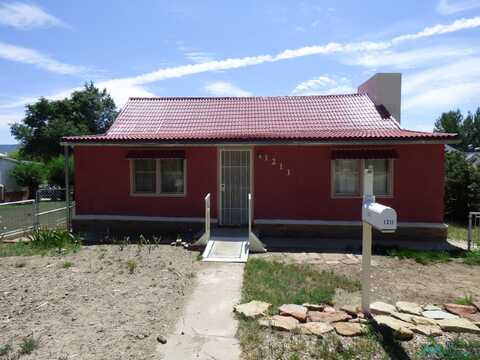 1211 S 4th Street, Raton, NM 87740