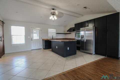 2209 Boxwood Circle, Portales, NM 88130