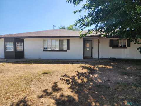 2303 Cornell, Roswell, NM 88203