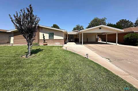 2203 Berkeley Drive, Roswell, NM 88203