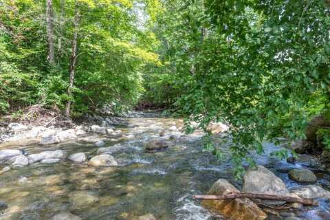 5352 VT Route 113, Vershire, VT 05079