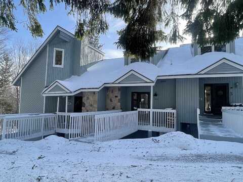 15 Tamarack Road, Stratton, VT 05155