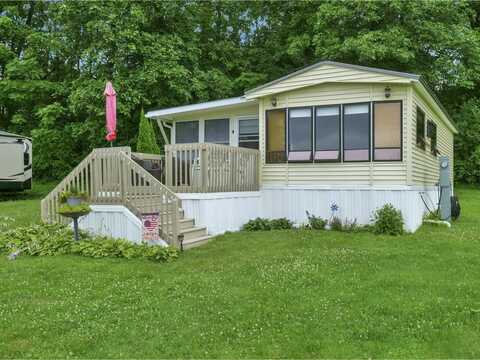 14 Perch Circle, South Hero, VT 05486