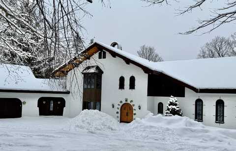 20 West Ridge Road, Stratton, VT 05155