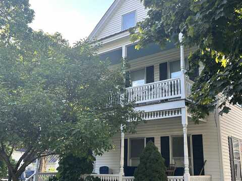 16 Center Street, Springfield, VT 05156