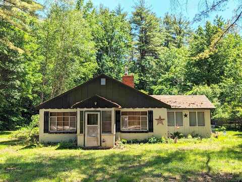 24 Nichols Road, Ossipee, NH 03814