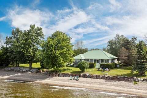 16 Mott South Street, Alburgh, VT 05440