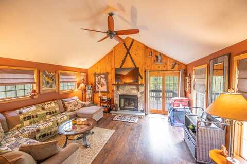 140 Ellis Brook Road, Dover, VT 05356