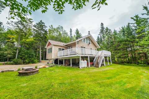 123 East Village Circle, Wilmington, VT 05363