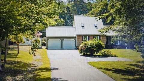 28 Winterhaven Road, Wolfeboro, NH 03894