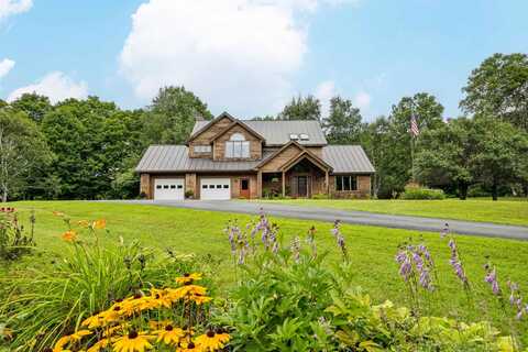 13 Stackpole Road, Barnard, VT 05031