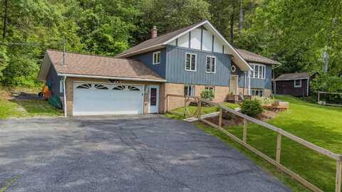 1002 South Barre Road, Barre, VT 05641