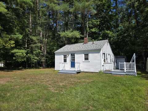 82 School Street, Effingham, NH 03882