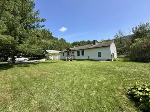 725 Townline Road, Mendon, VT 05701