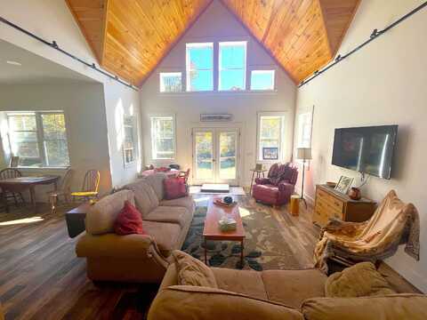 288 Heald Road, Cavendish, VT 05153