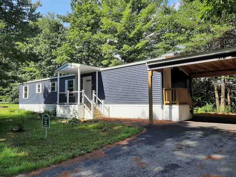 104 Blake Hill Road, Conway, NH 03813