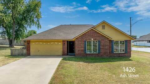 1436 Ash Street, Grove, OK 74344