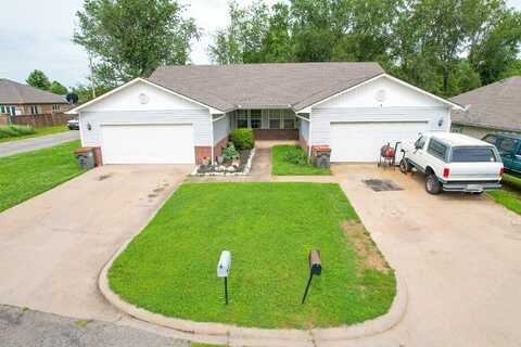 100 & 102 Goins Road, Grove, OK 74344