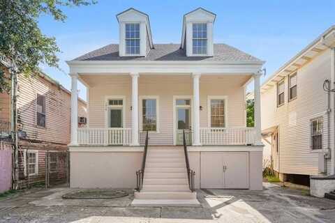 1820 URSULINES Avenue, New Orleans, LA 70116