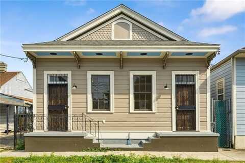 2410 FRERET Street, New Orleans, LA 70113