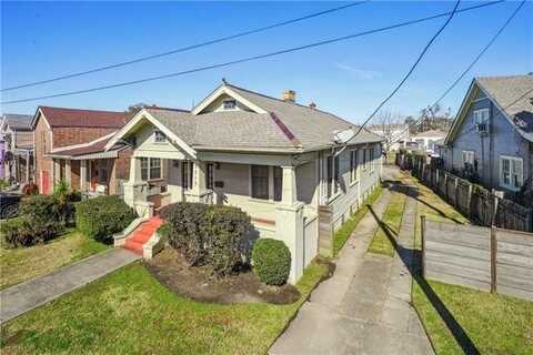 2213 GENTILLY BLVD. Boulevard, New Orleans, LA 70122