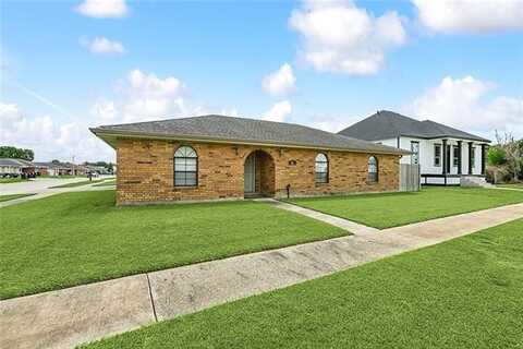 812 ELLEN Drive, Chalmette, LA 70043