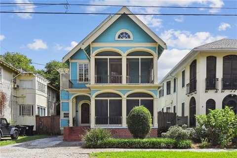 8009 NELSON Street, New Orleans, LA 70125