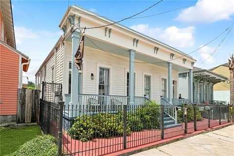 2825 ANNUNCIATION Street, New Orleans, LA 70115