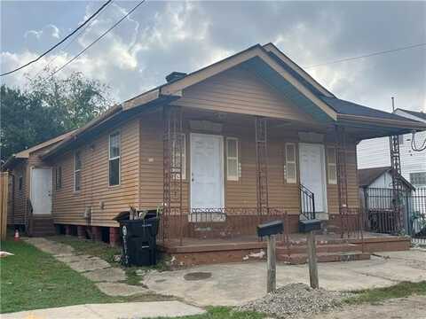 5215 ARTS Street, New Orleans, LA 70122