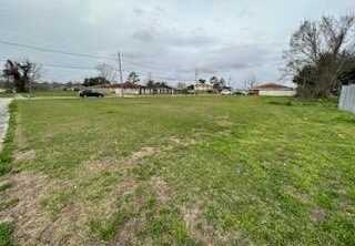 3201 DANIEL DR/5804 E. GENIE Street, Violet, LA 70092