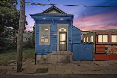 1411 ST BERNARD Avenue, New Orleans, LA 70116