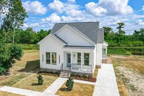 633 COUGAR Drive, Arabi, LA 70032