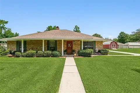 716 E NEAL Street, Gonzales, LA 70737