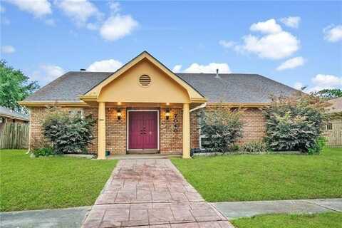 7040 LAKE BARRINGTON Drive, New Orleans, LA 70128