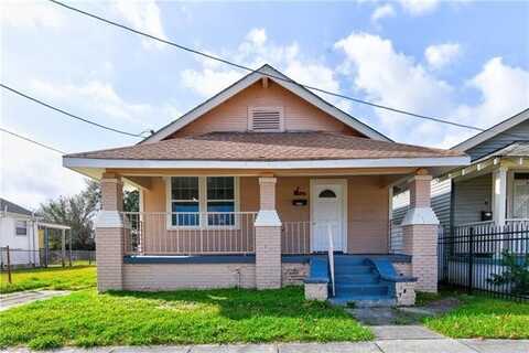 3534 PARIS Avenue, New Orleans, LA 70122