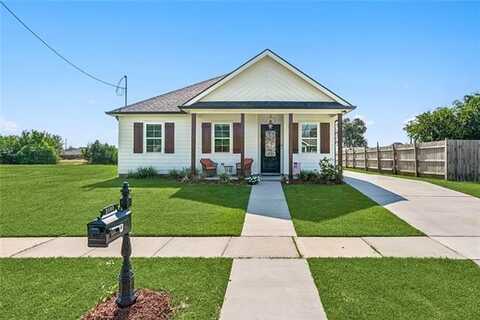 2401 MUNSTER Boulevard, Meraux, LA 70075