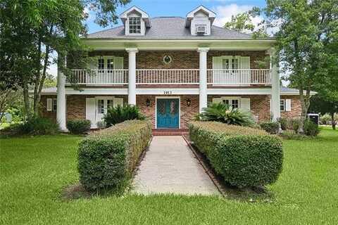 1913 BAYOU Road, Saint Bernard, LA 70085