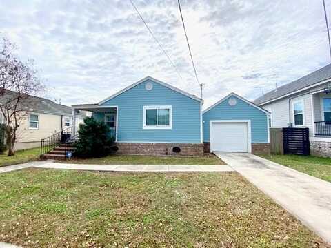 2424 PRESSBURG Drive, New Orleans, LA 70122