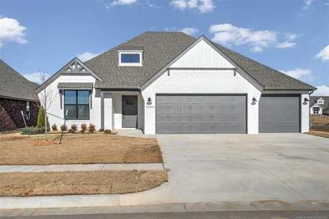 23063 E 106th Place S, Broken Arrow, OK 74014