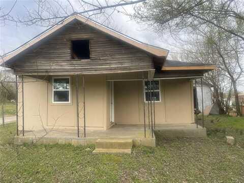 1232 E Boston Street, Okmulgee, OK 74447