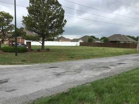 Graham Avenue, Pryor, OK 74361