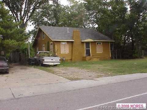 1035 E Apache Street, Tulsa, OK 74106